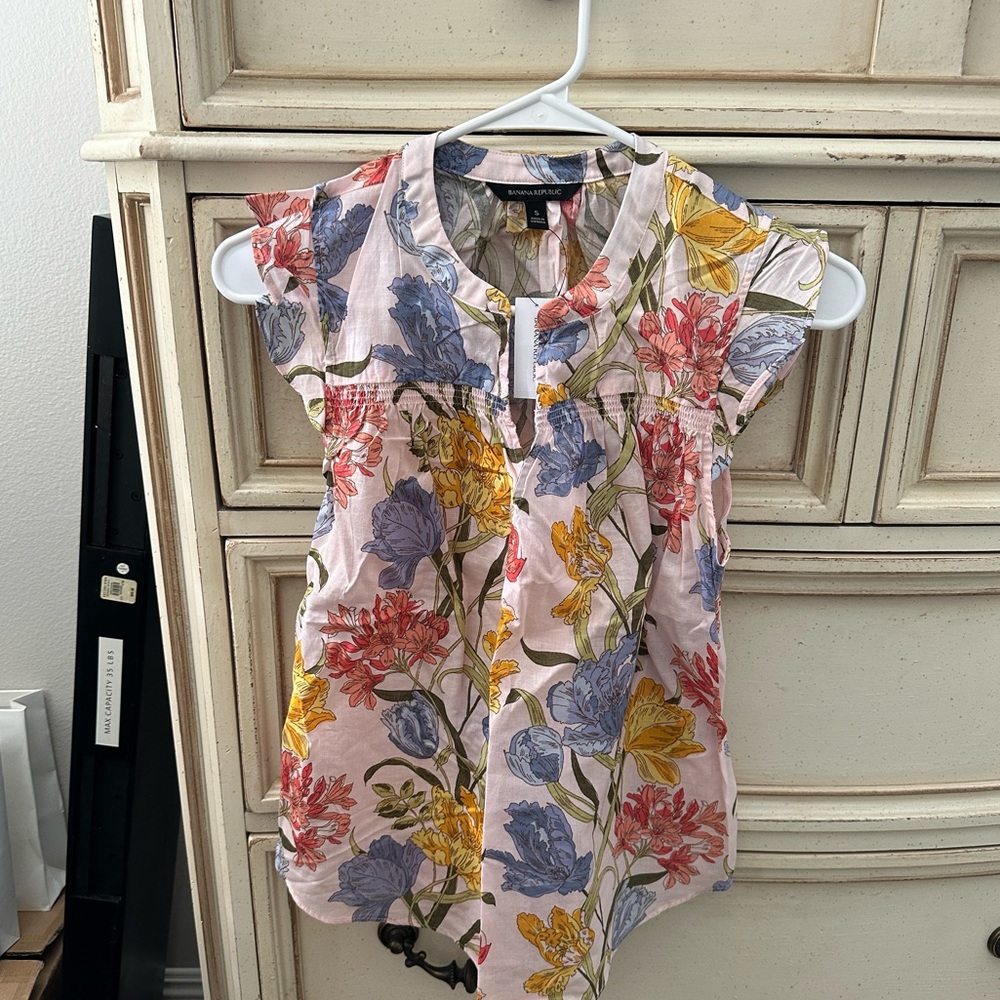 😻NWT Banana Republic cotton/linen blend sleeveless blouse😻